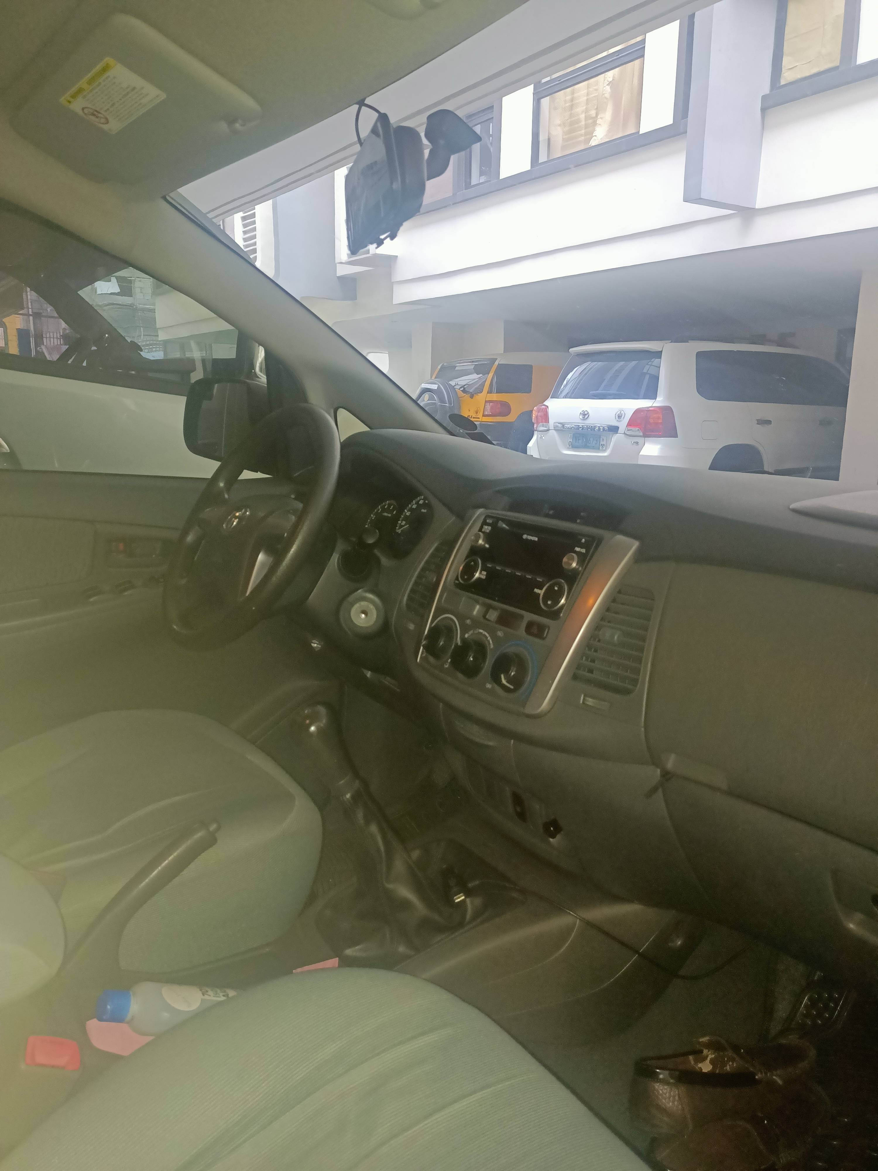 2015 Toyota Innova 2015 Toyota Innova