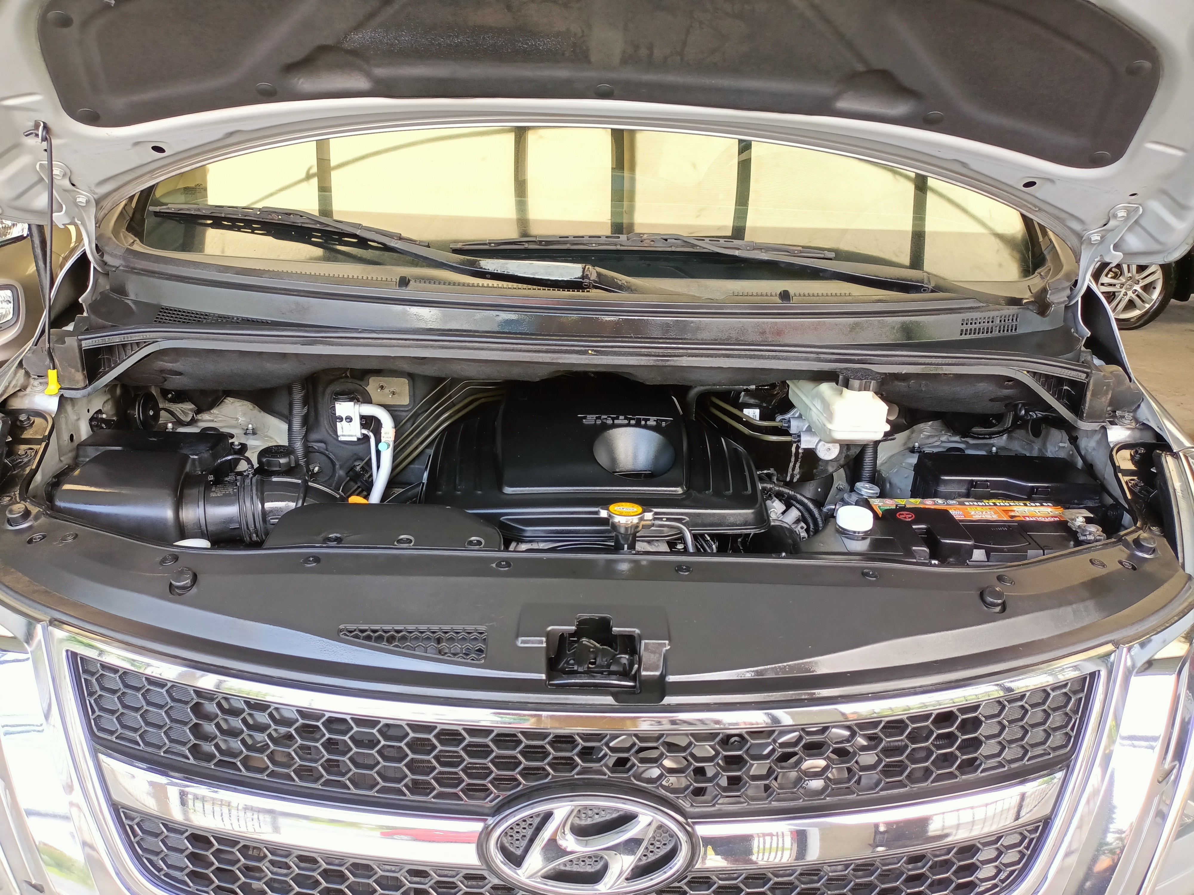 2014 Hyundai Grand Starex 2014 Hyundai Grand Starex