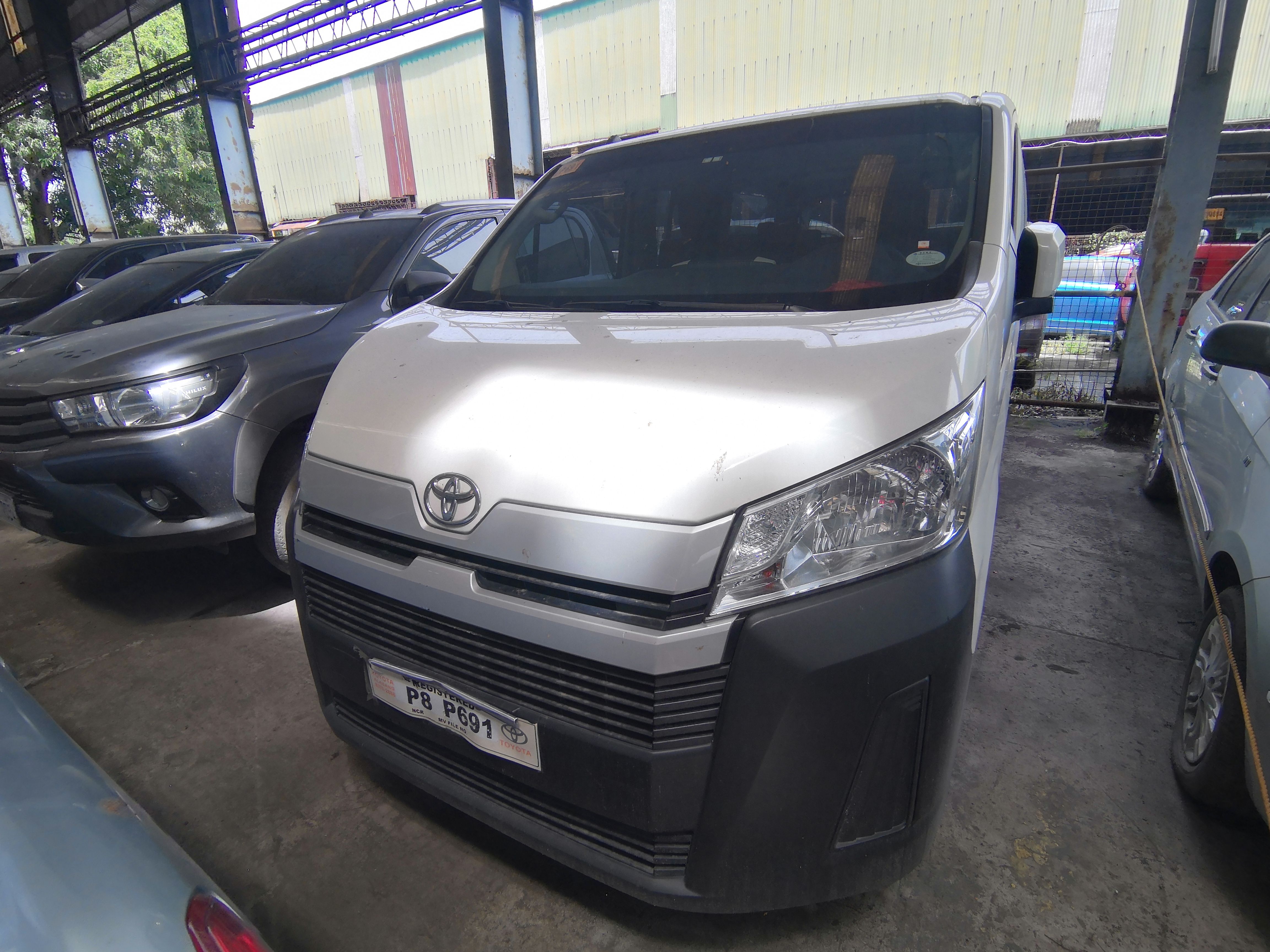 Second hand 2021 Toyota Hiace Commuter Deluxe