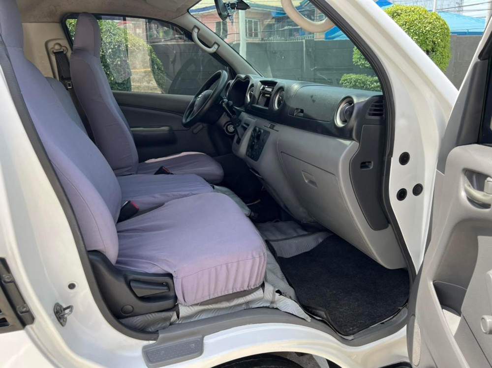 2016 Nissan Urvan 2016 Nissan Urvan