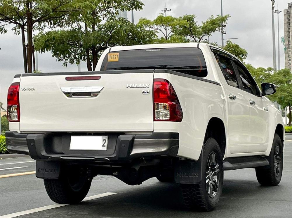 Second hand 2022 Toyota Hilux 2.4 G DSL 4x2 A/T