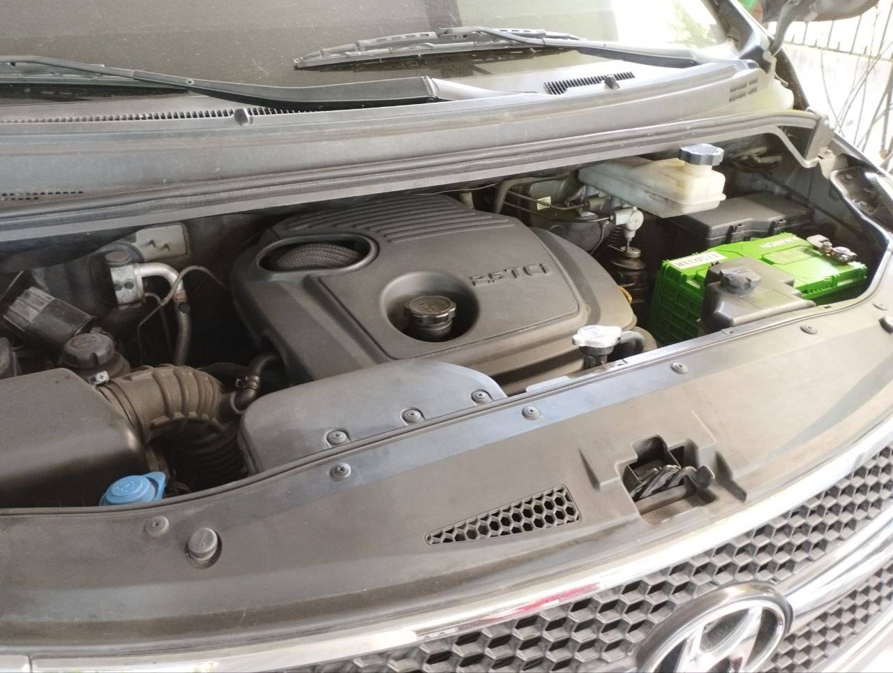 2013 Hyundai Grand Starex 2013 Hyundai Grand Starex