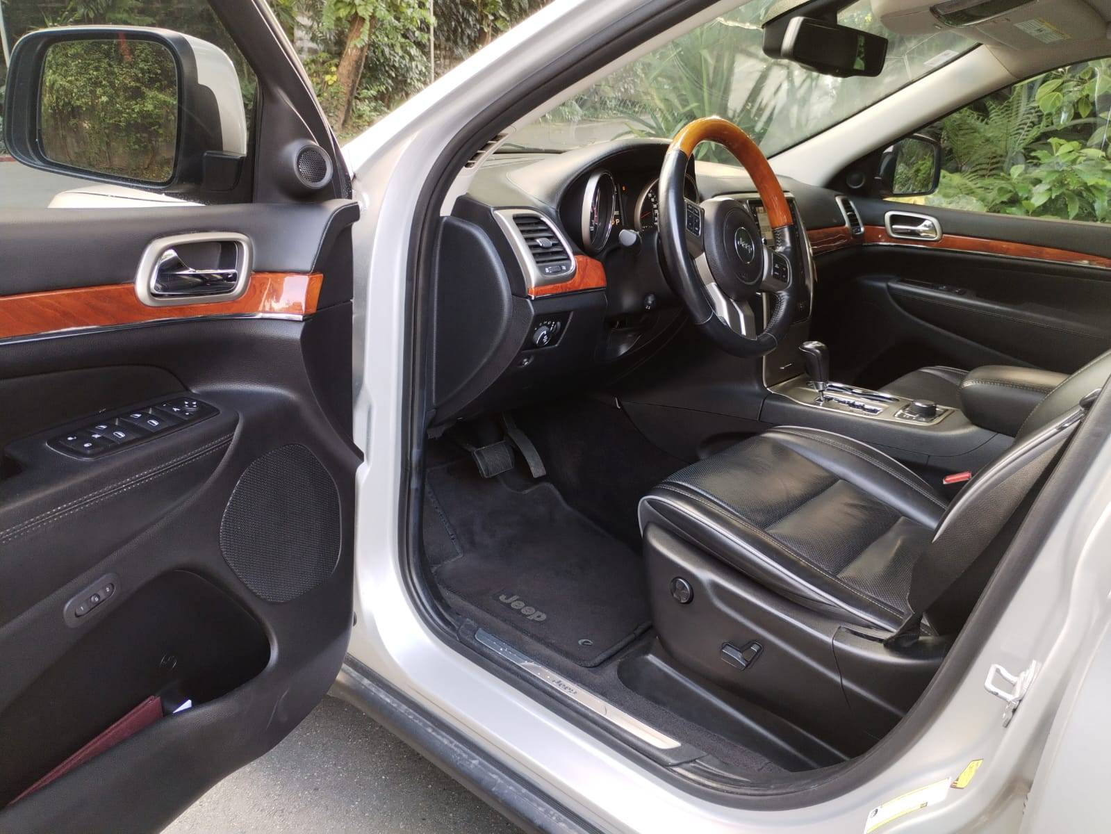 2012 Jeep Grand Cherokee 2012 Jeep Grand Cherokee