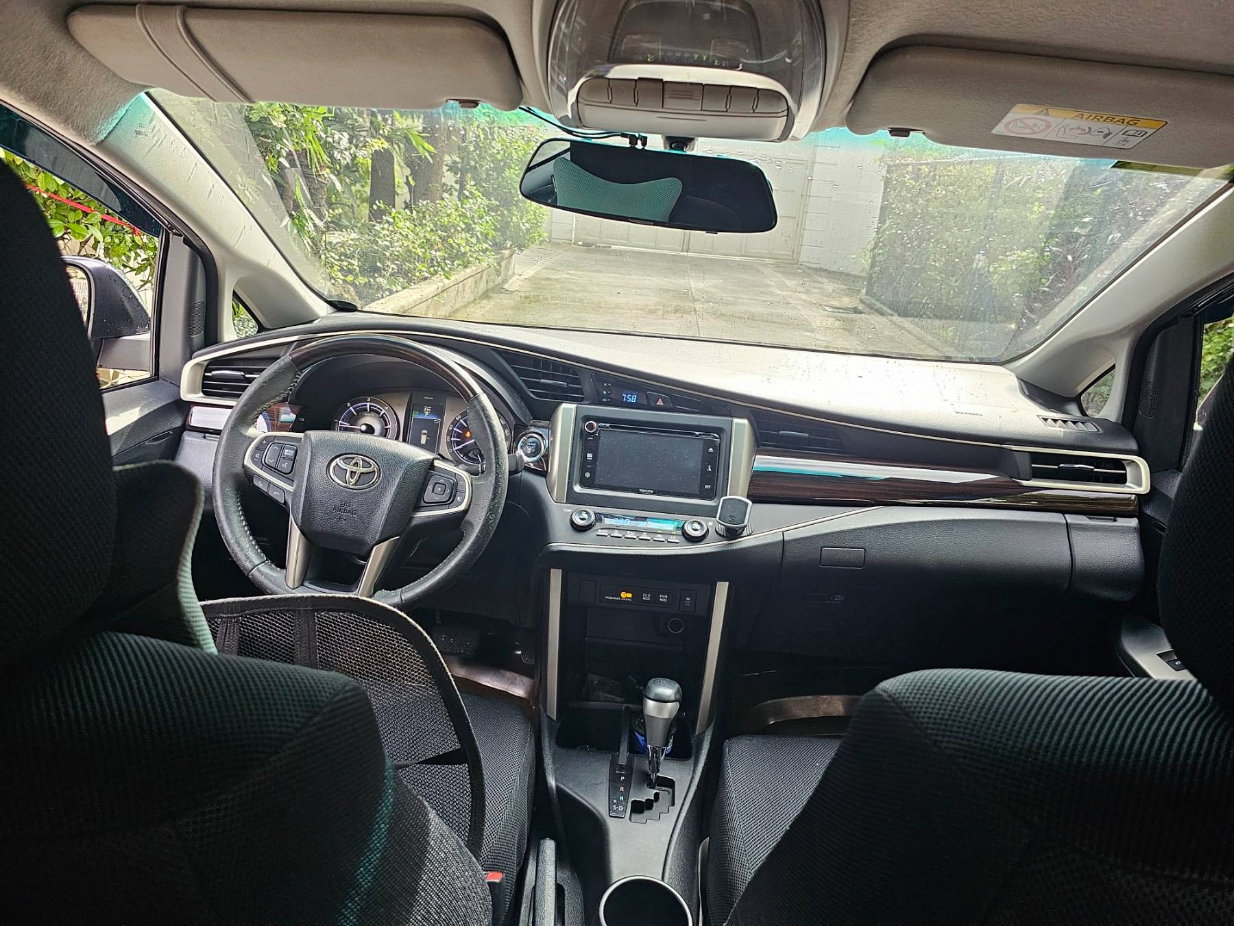 2017 Toyota Innova 2017 Toyota Innova