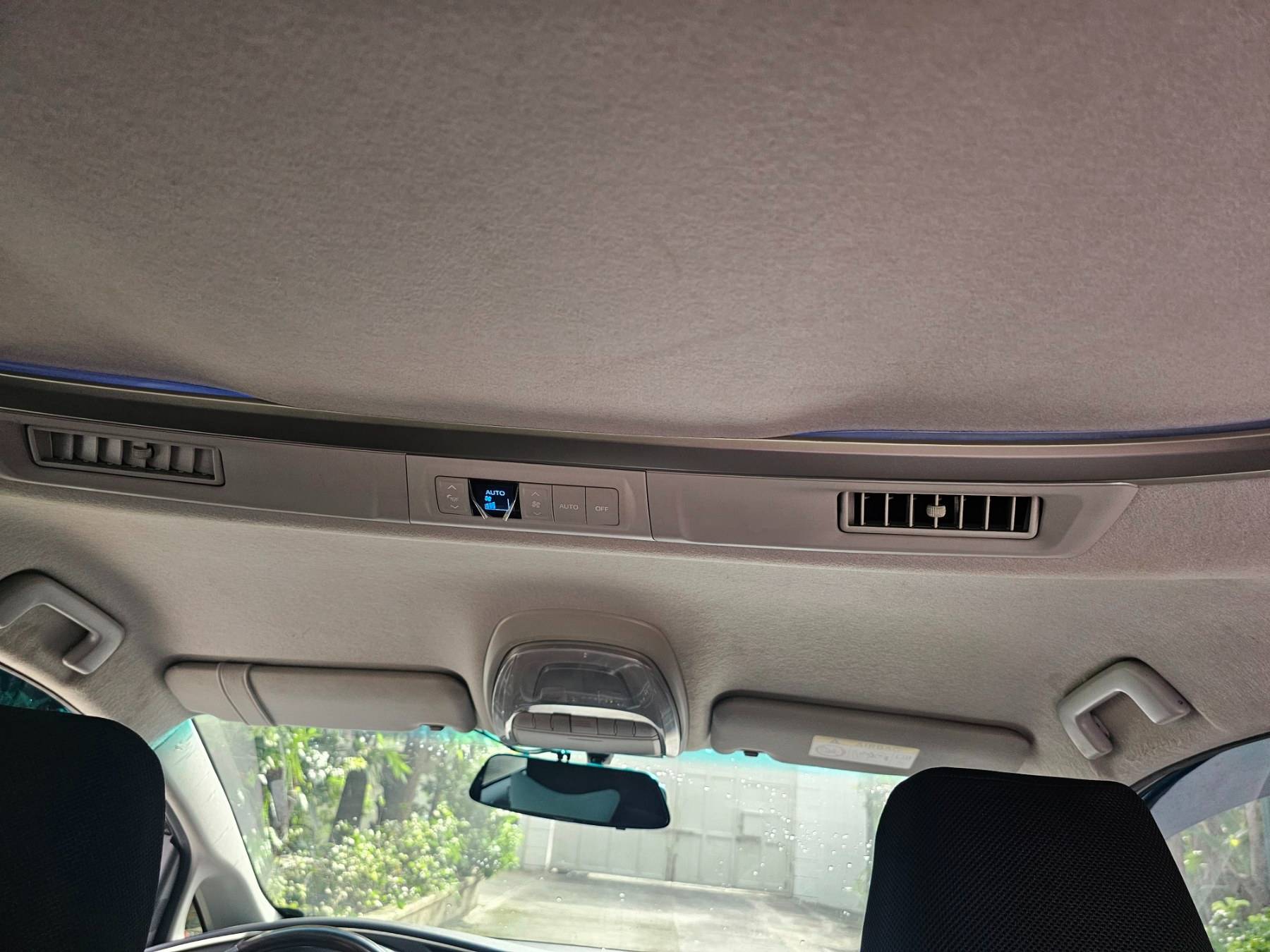 2017 Toyota Innova 2017 Toyota Innova