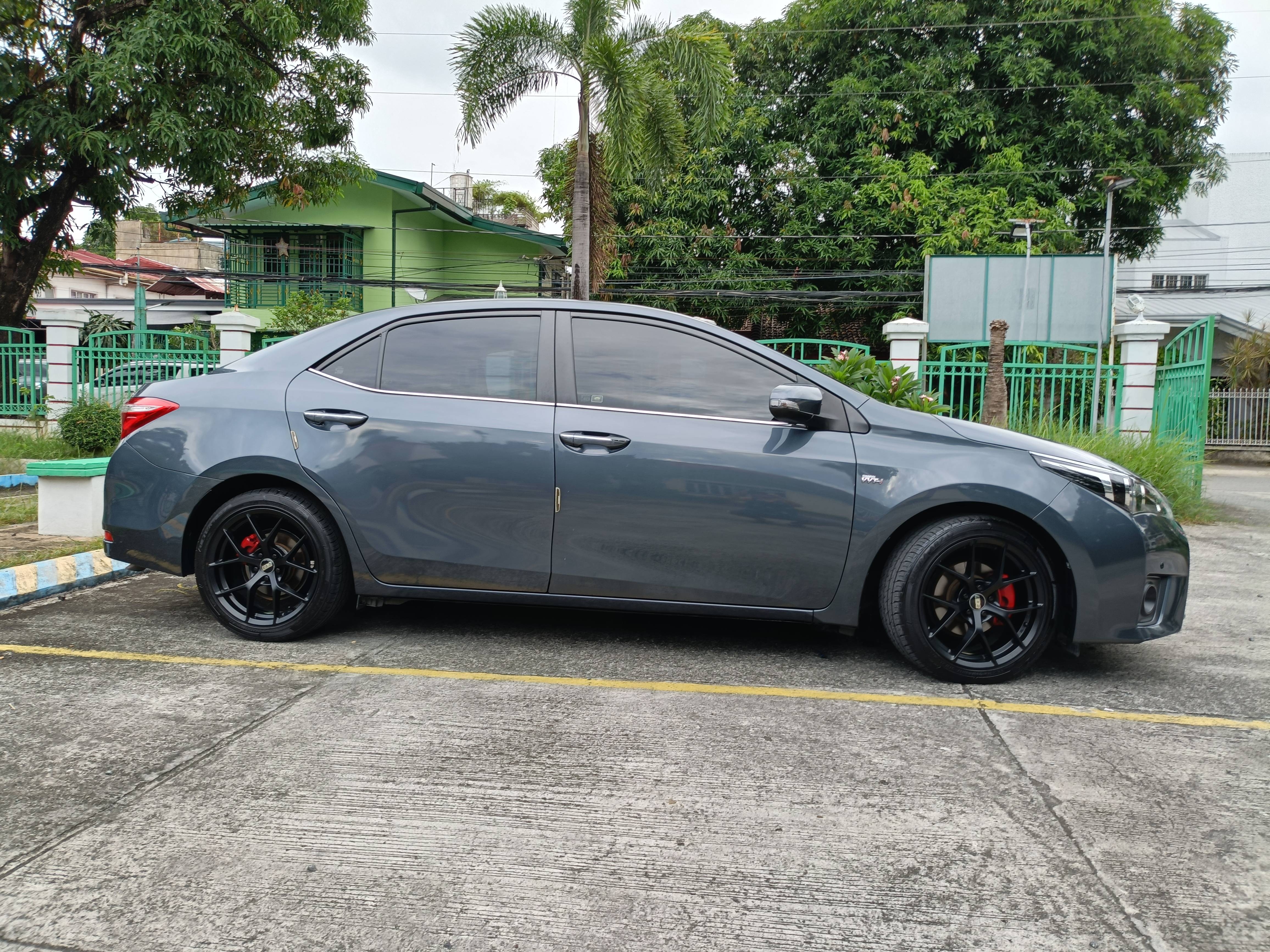 2015 Toyota Corolla Altis 2015 Toyota Corolla Altis