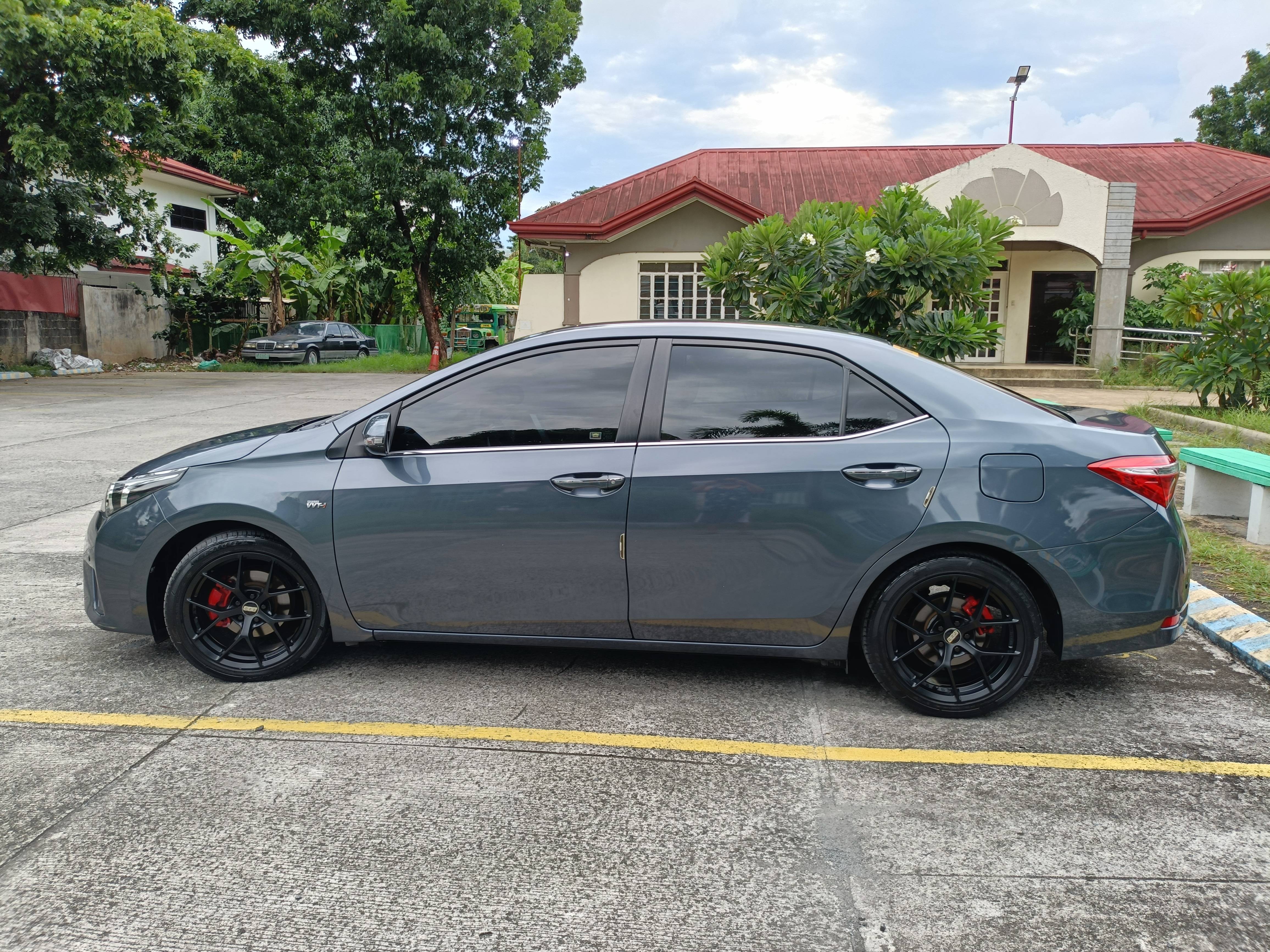2015 Toyota Corolla Altis 2015 Toyota Corolla Altis