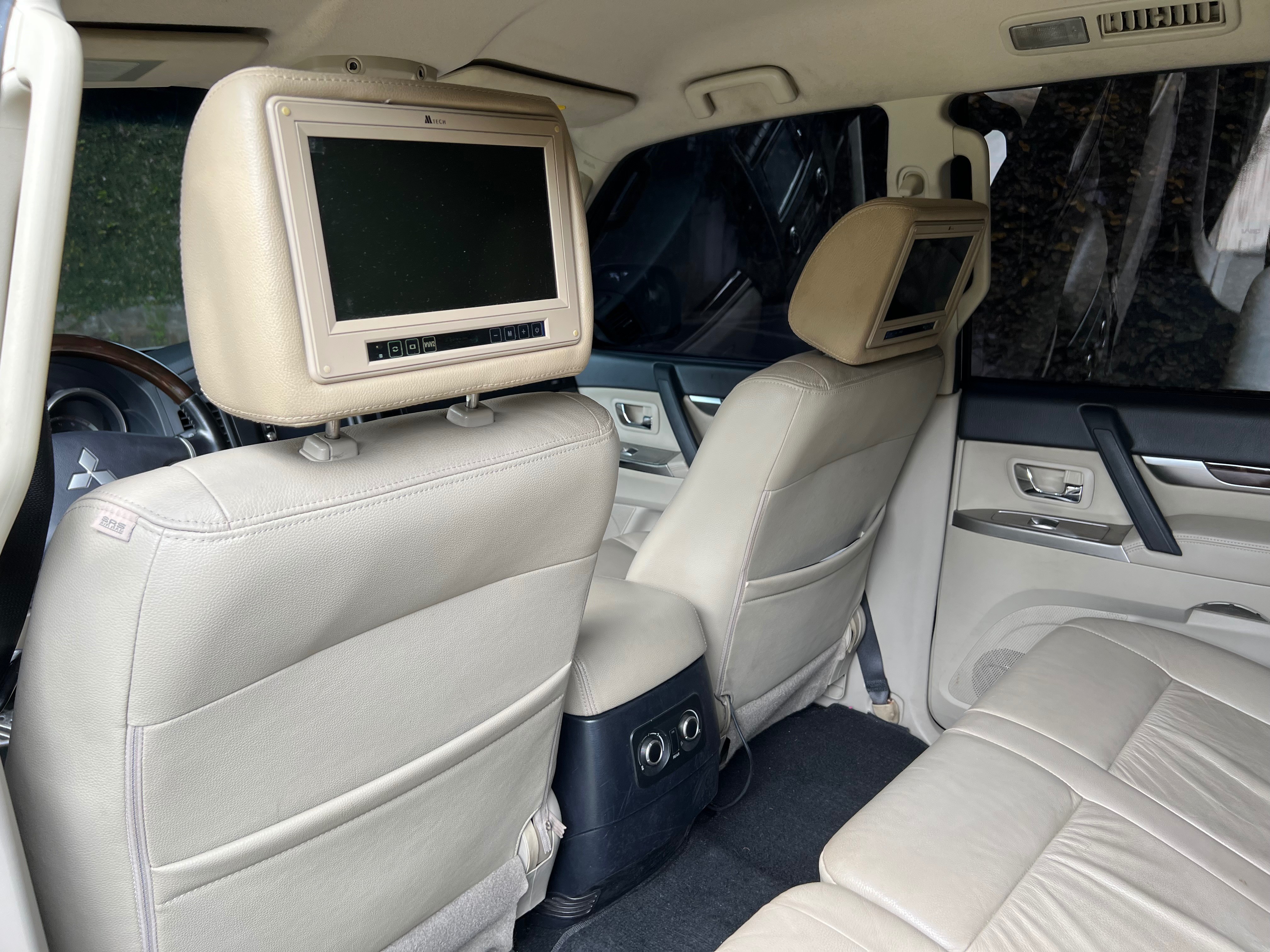 2012 Mitsubishi Pajero 2012 Mitsubishi Pajero