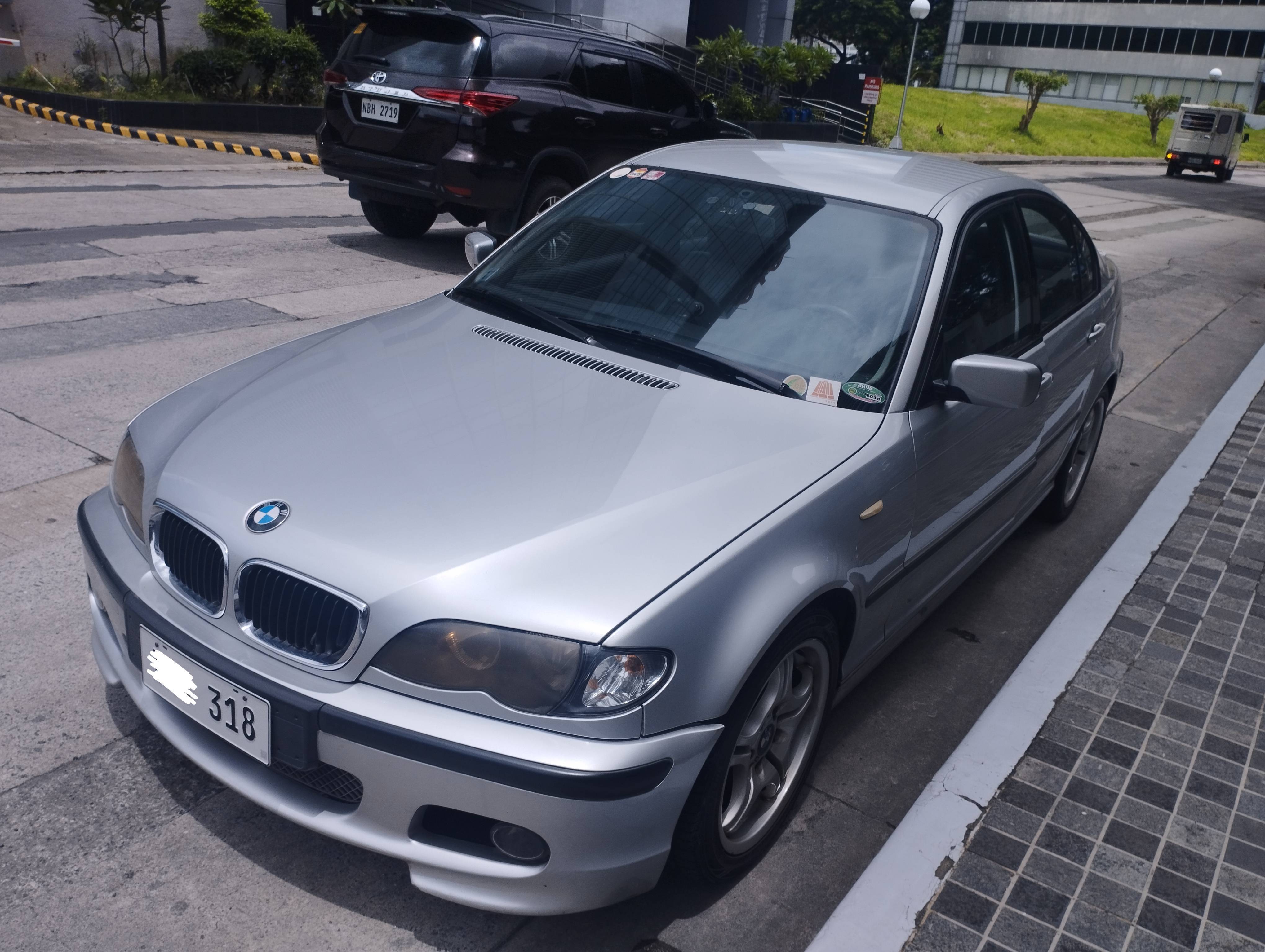 Second Hand 2003 BMW 3 Series Sedan Second Hand 2003 BMW 3 Series Sedan