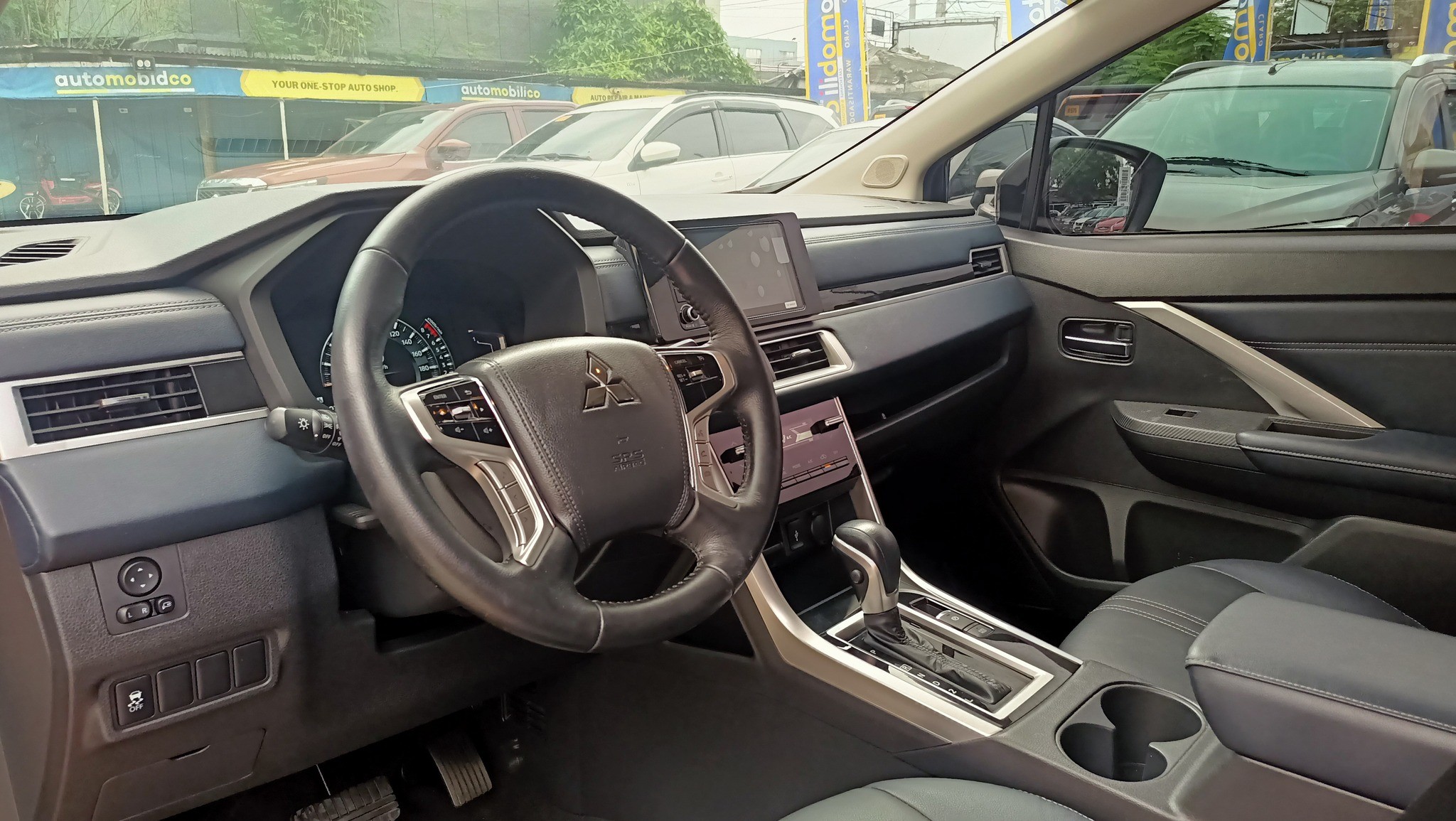 2024 Mitsubishi Xpander Cross 2024 Mitsubishi Xpander Cross