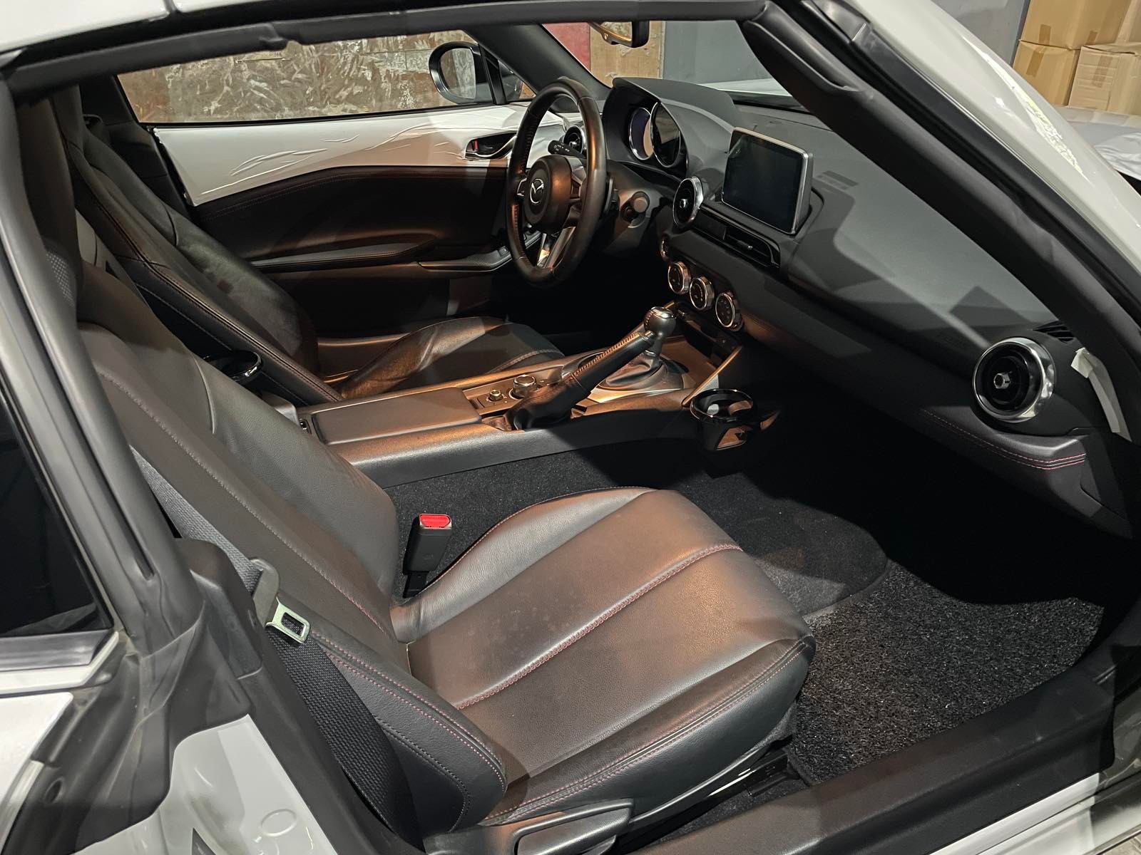 2017 Mazda MX-5 2017 Mazda MX-5