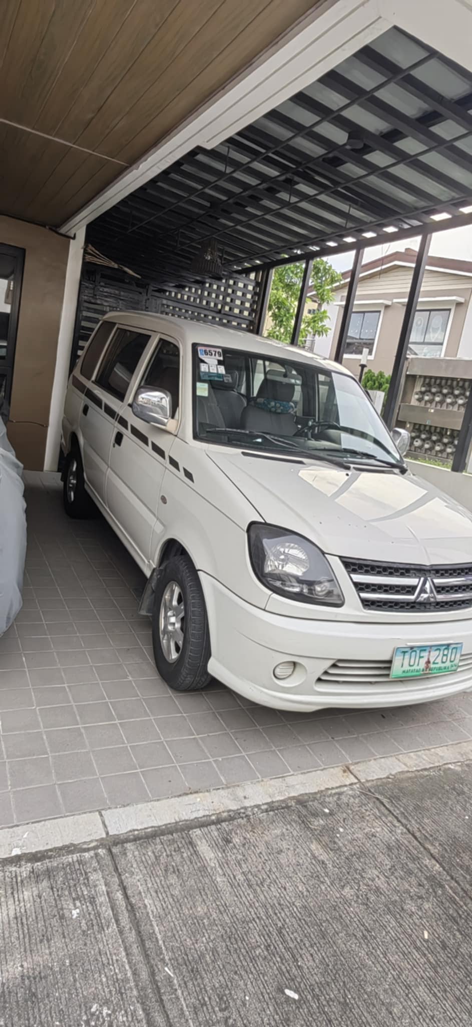 Second Hand 2012 Mitsubishi Adventure Second Hand 2012 Mitsubishi Adventure