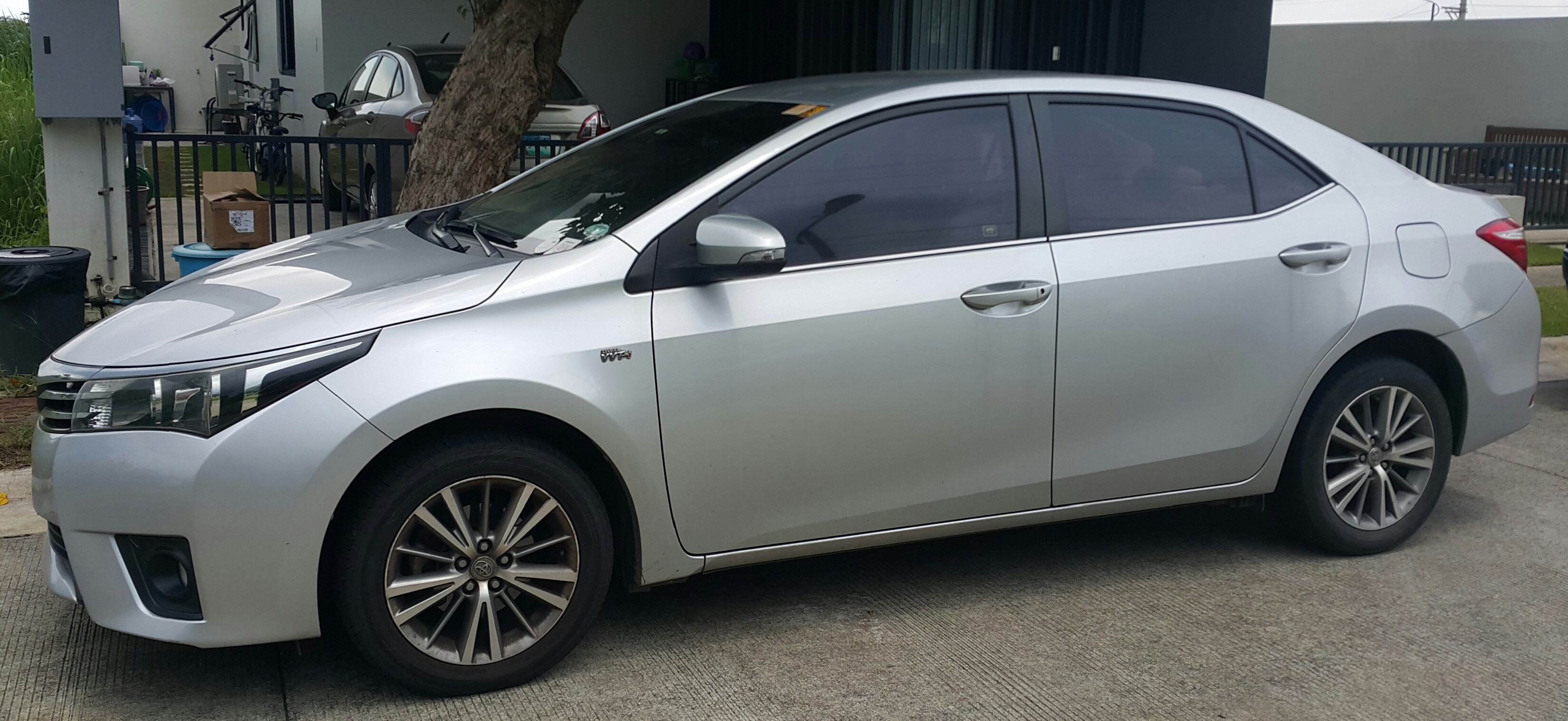 2015 Toyota Corolla Altis 2015 Toyota Corolla Altis