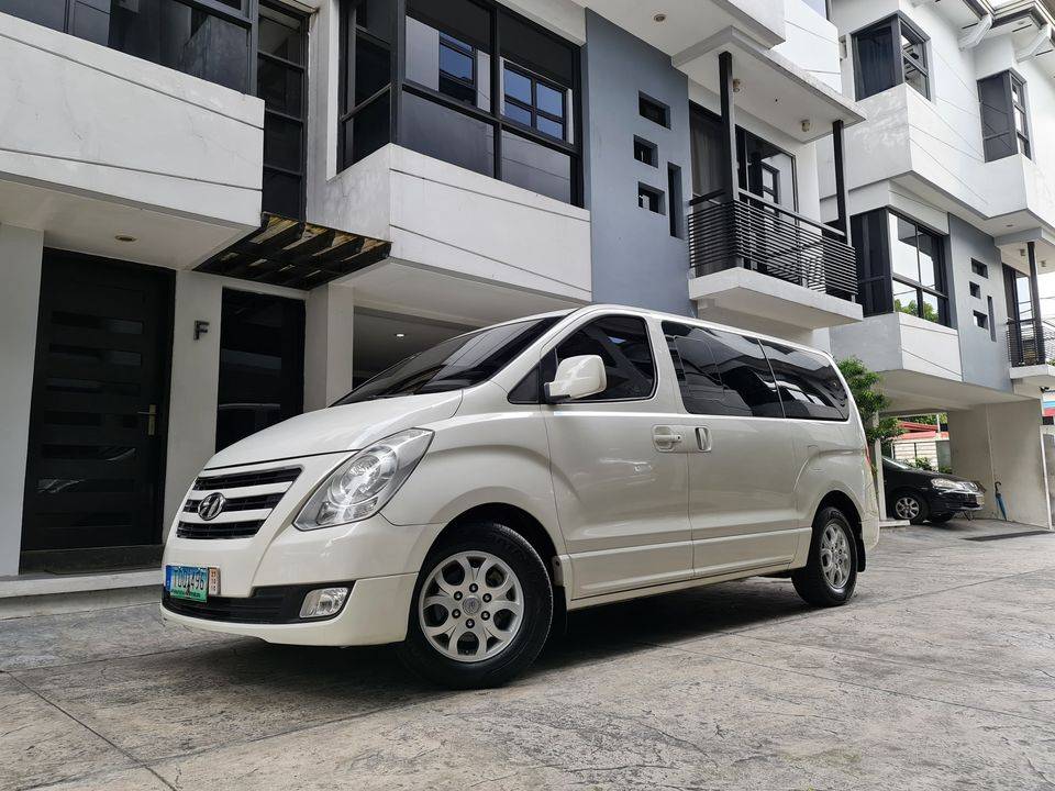 Hyundai grand starex 2012