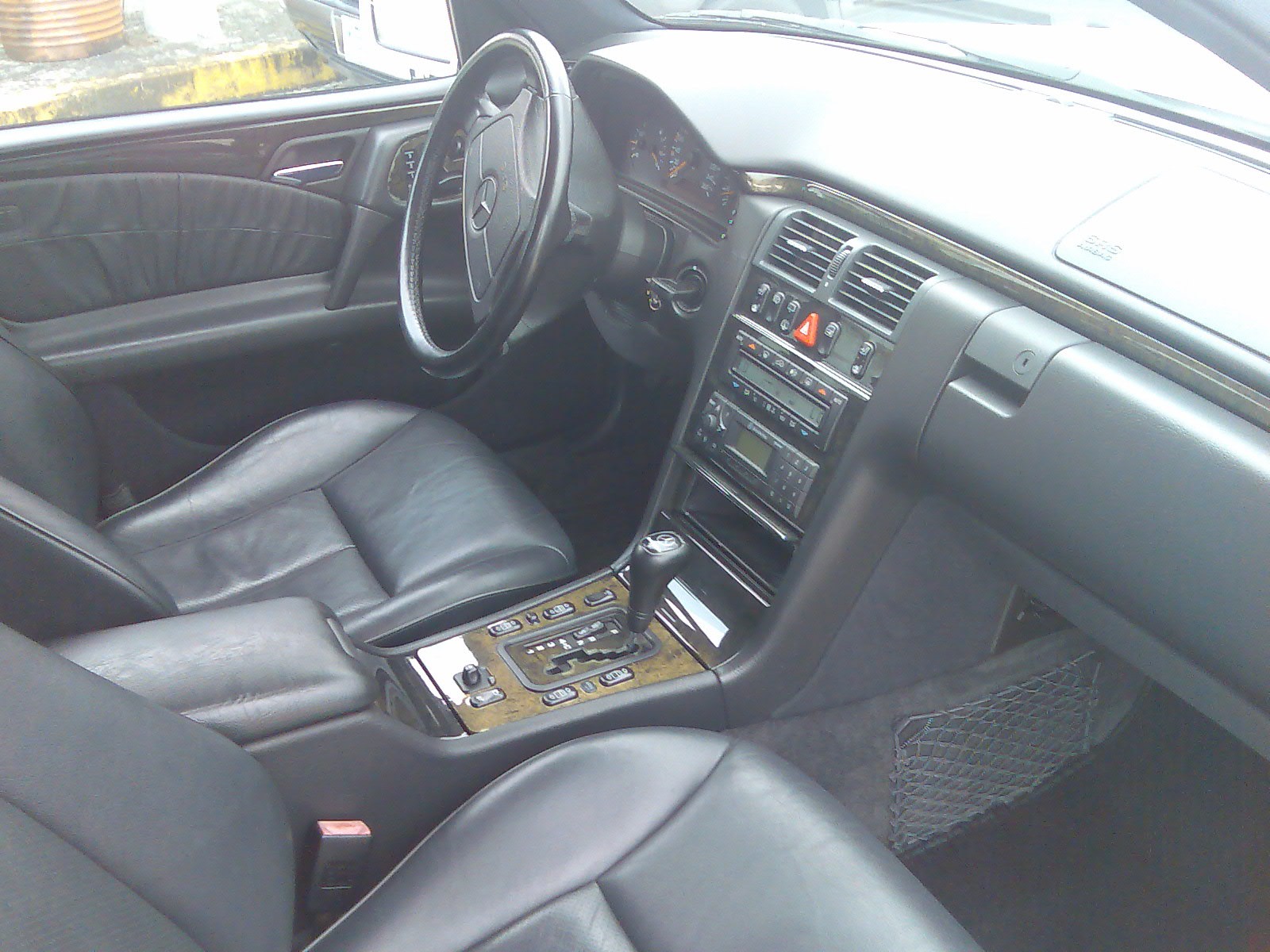 1998 Mercedes-Benz E-Class Sedan 1998 Mercedes-Benz E-Class Sedan