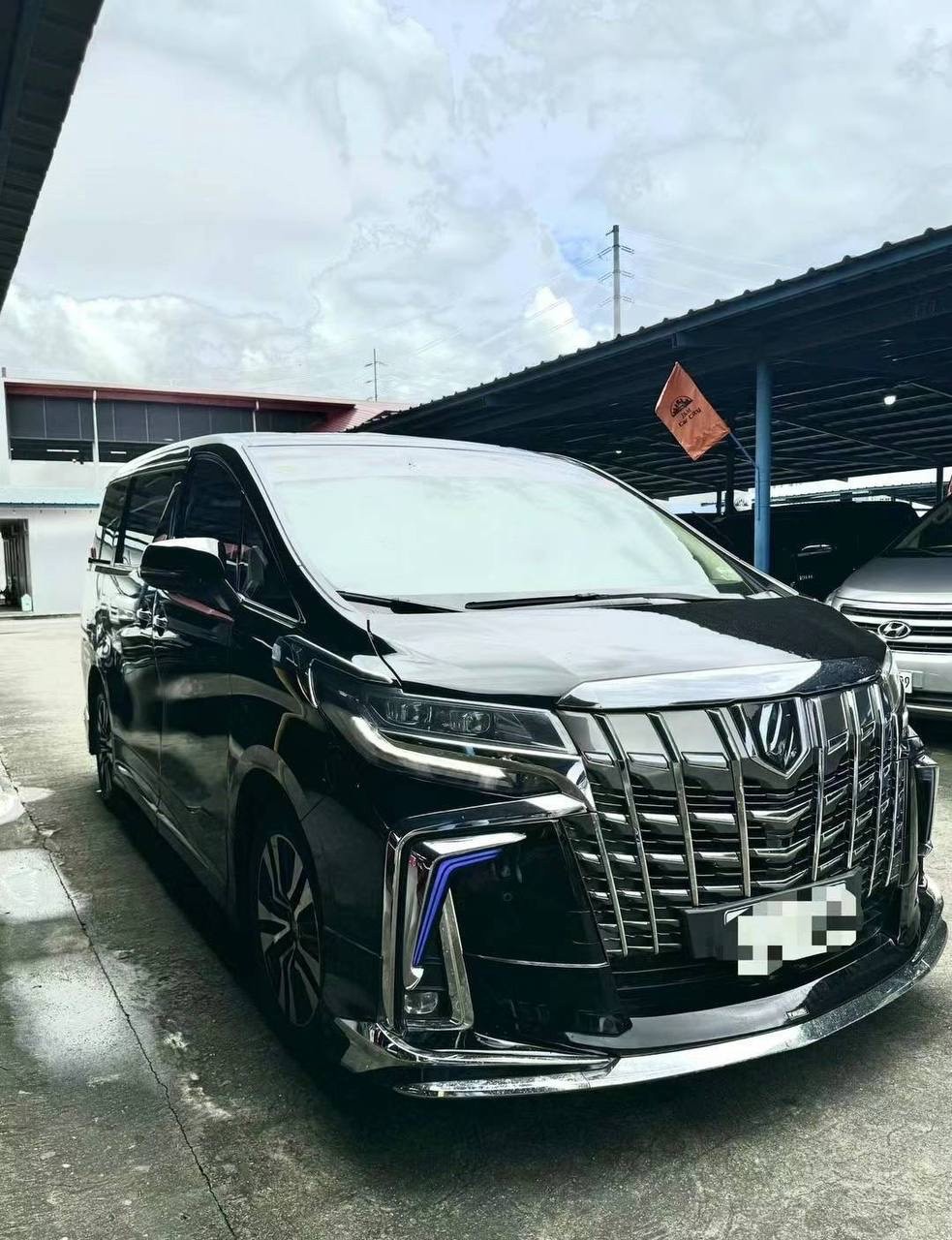 Second Hand 2020 Toyota Alphard Second Hand 2020 Toyota Alphard