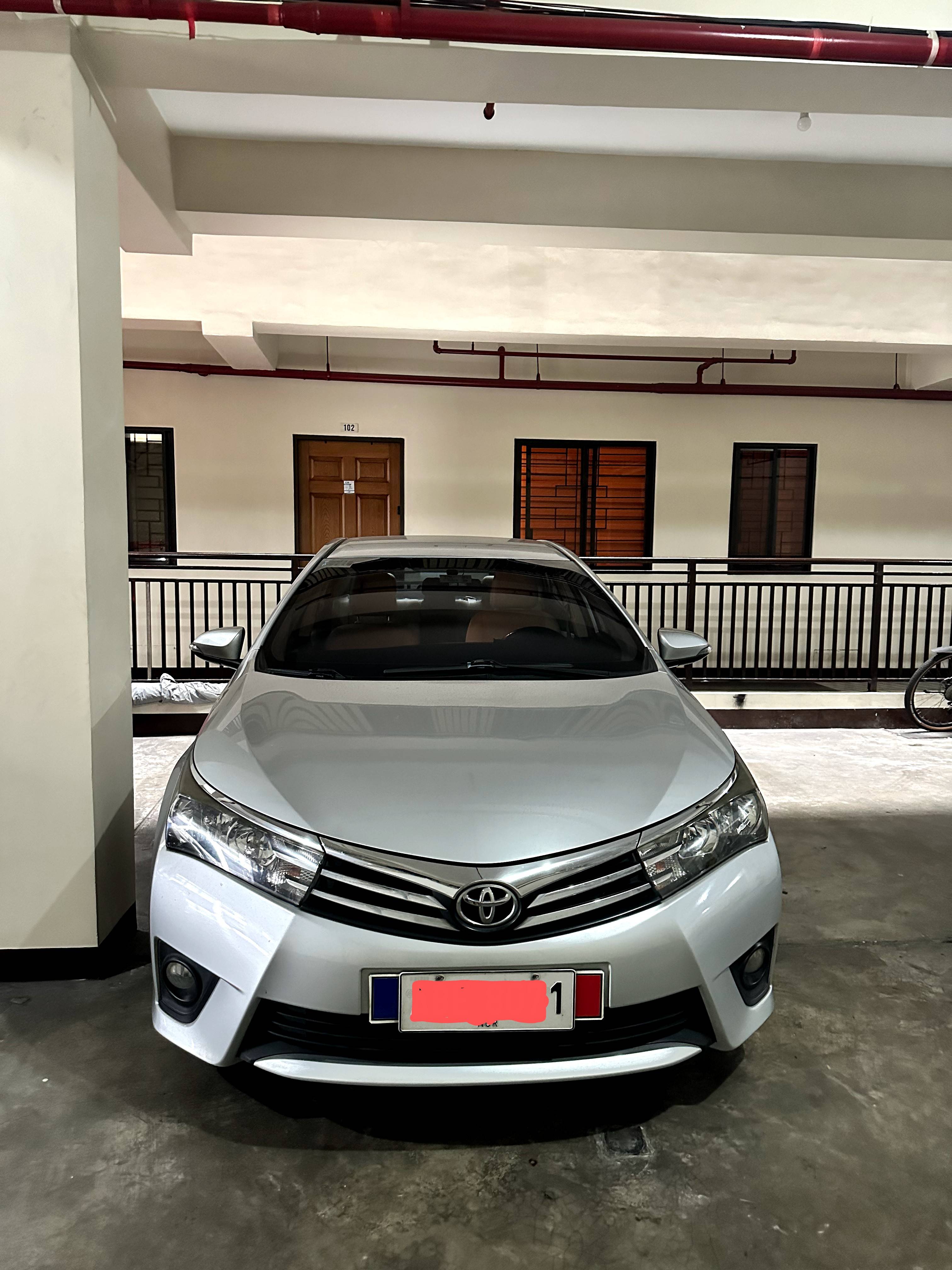 Second Hand 2015 Toyota Corolla Altis Second Hand 2015 Toyota Corolla Altis