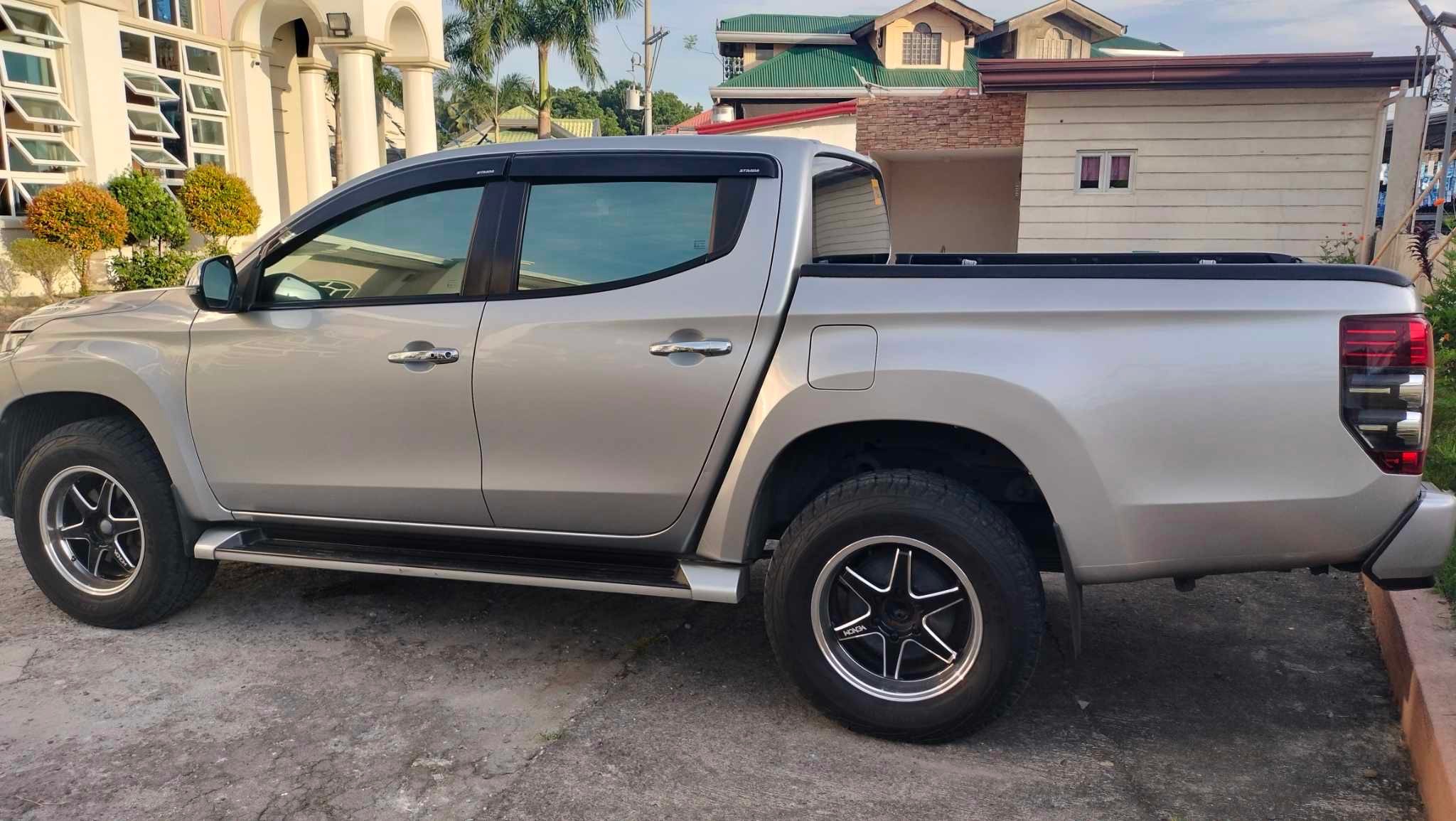 2020 Mitsubishi Strada 2020 Mitsubishi Strada