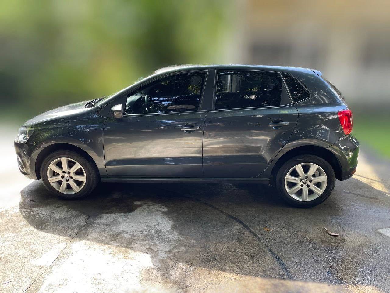 Second Hand 2015 Volkswagen Polo Hatchback Second Hand 2015 Volkswagen Polo Hatchback