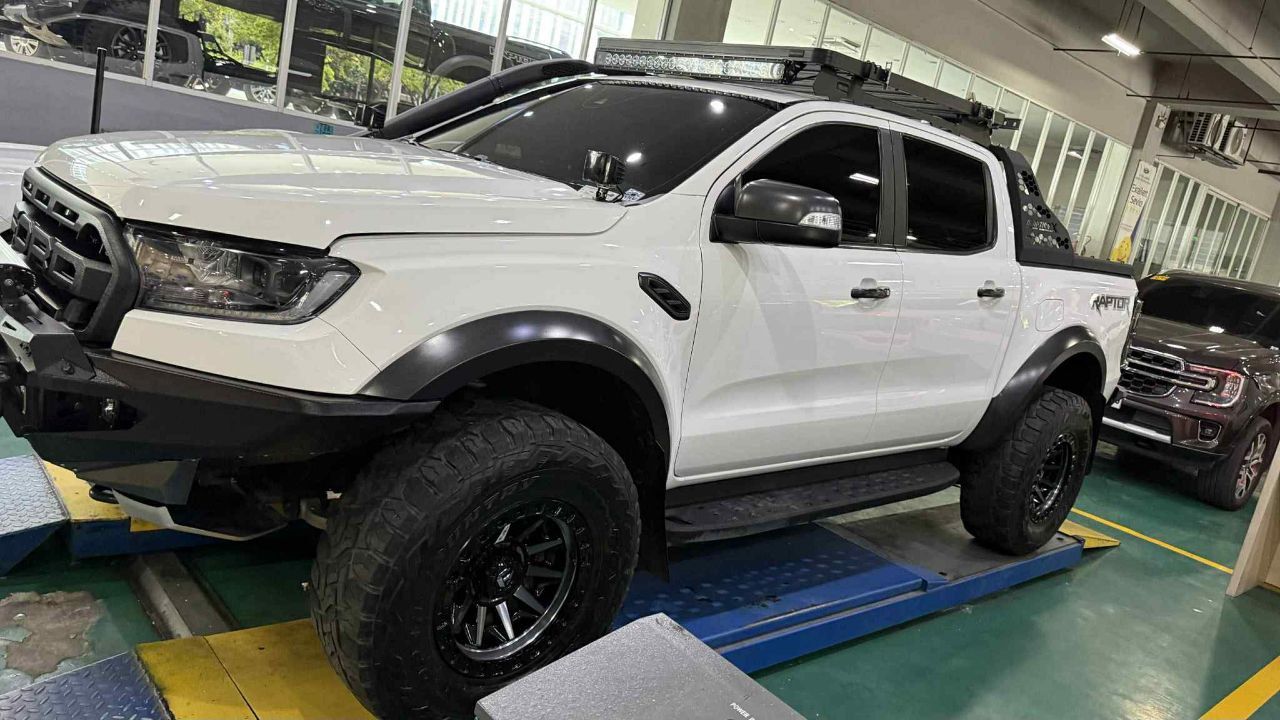 Get Used Ford Ranger Raptor 52036 Price & Sellers Information | Carmudi