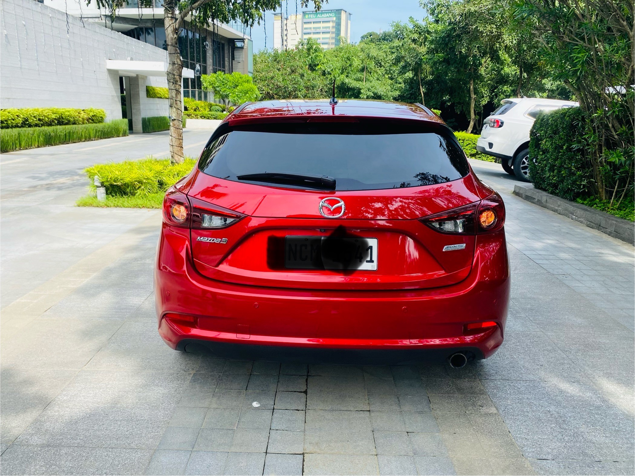 2017 Mazda 3 Hatchback 2017 Mazda 3 Hatchback