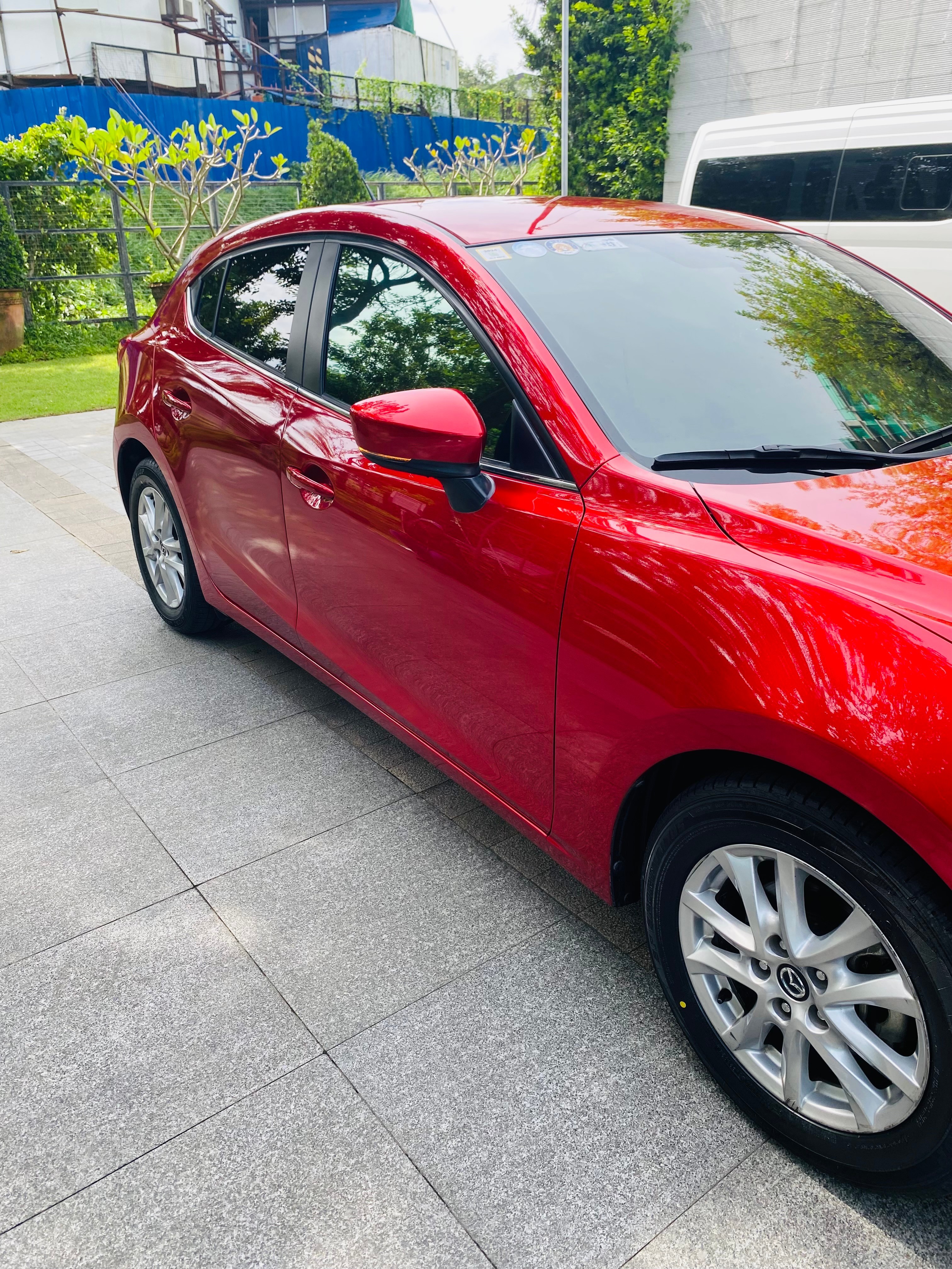 2017 Mazda 3 Hatchback 2017 Mazda 3 Hatchback