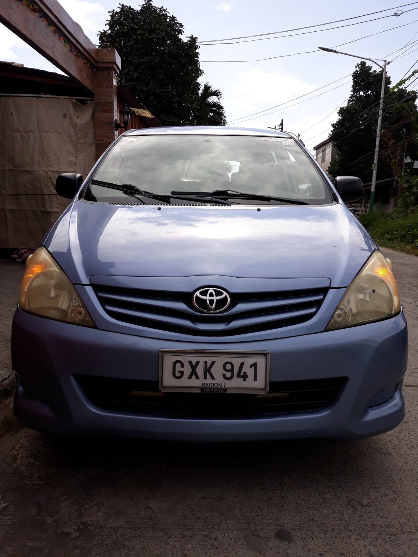 2012 Toyota Innova 2012 Toyota Innova