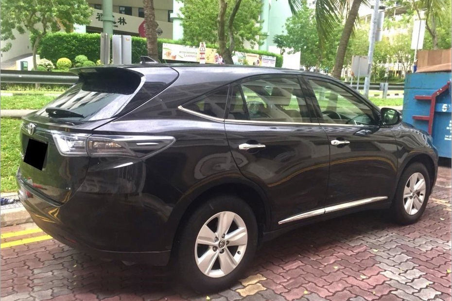 Second hand 2016 Toyota Harrier 2.0A Elegance Panoramic