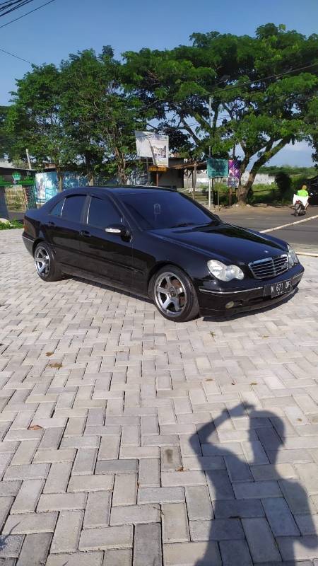 Old 2003 Mercedes Benz C-Class  C180 C180