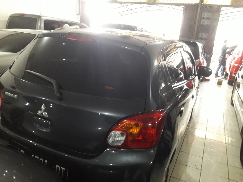 Dijual 2014 Mitsubishi Mirage  GLX GLX Bekas