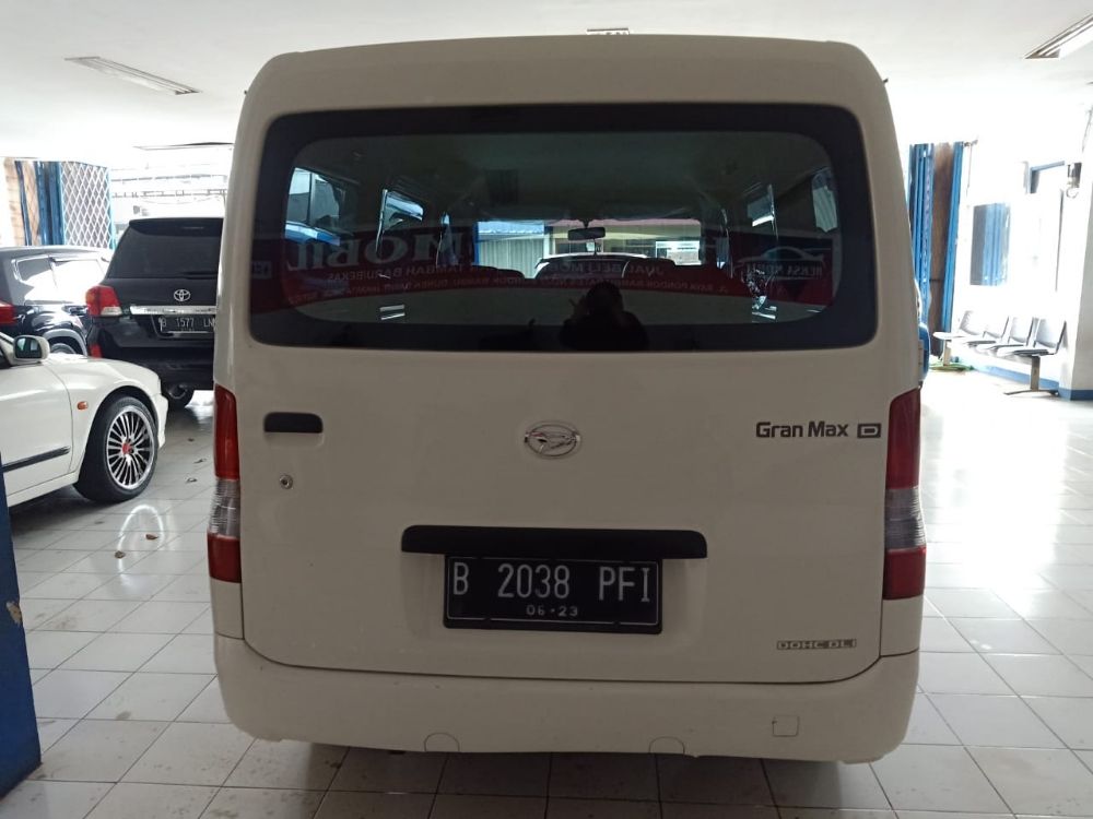 Dijual 2020 Daihatsu Gran Max MB Minibus 1.3L D Blind Van MT Minibus 1.3L D Blind Van MT Bekas