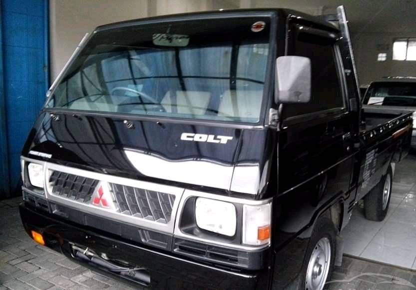 2010 Mitsubishi L300 2010 Mitsubishi L300