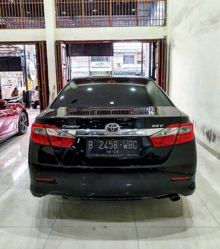 Used 2013 Toyota Camry  2.4 V AT 2.4 V AT for sale
