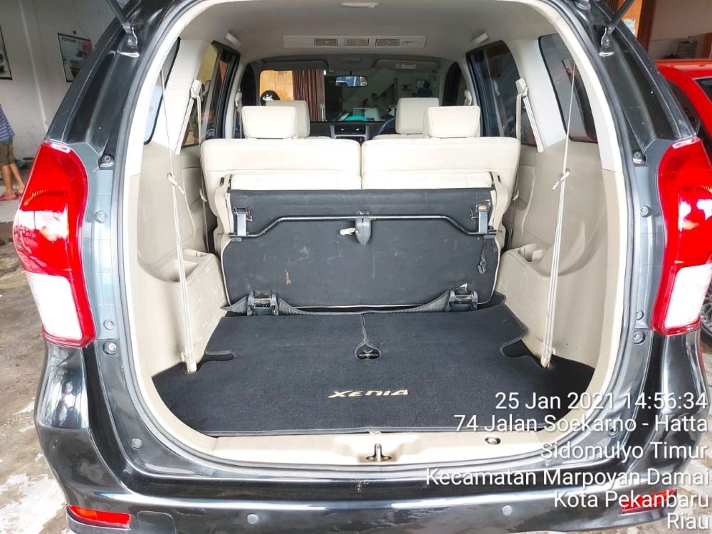 Dijual 2015 Daihatsu Xenia  R 1.3L MT DELUXE R 1.3L MT DELUXE Bekas