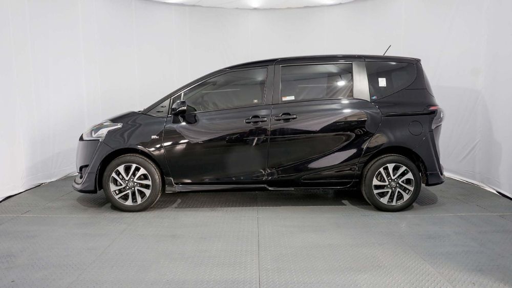 Dijual 2017 Toyota Sienta 1.5L Q AT 1.5L Q AT Bekas