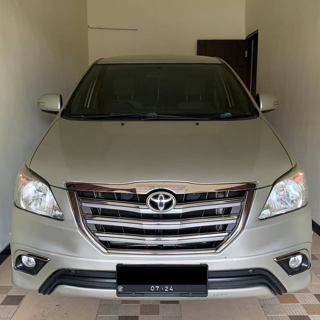 2014 Toyota Kijang Innova 2.5 V AT DIESEL 2.5 V AT DIESEL bekas