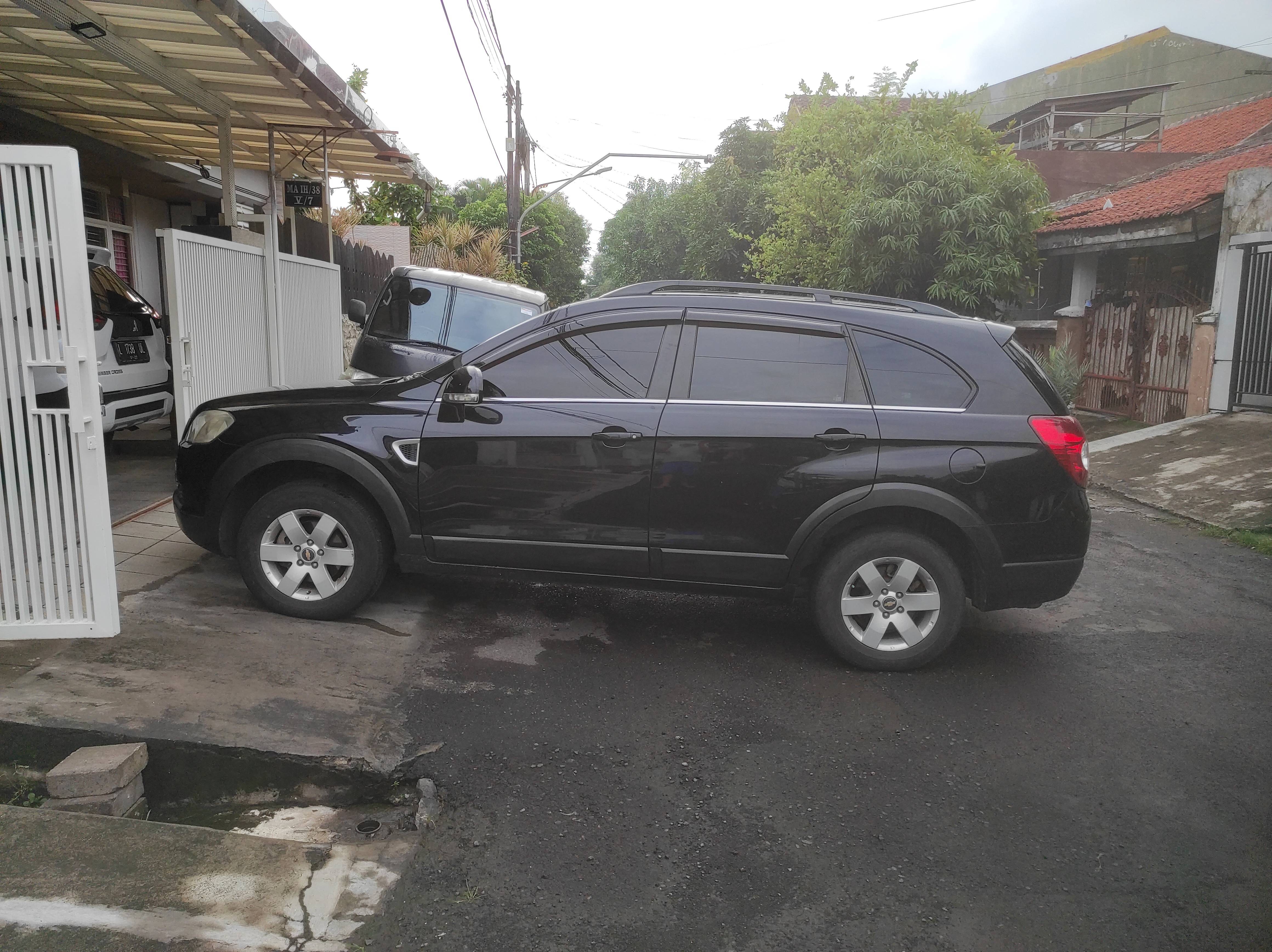 Old 2009 Chevrolet Captiva ZX 2.4L AT ZX 2.4L AT
