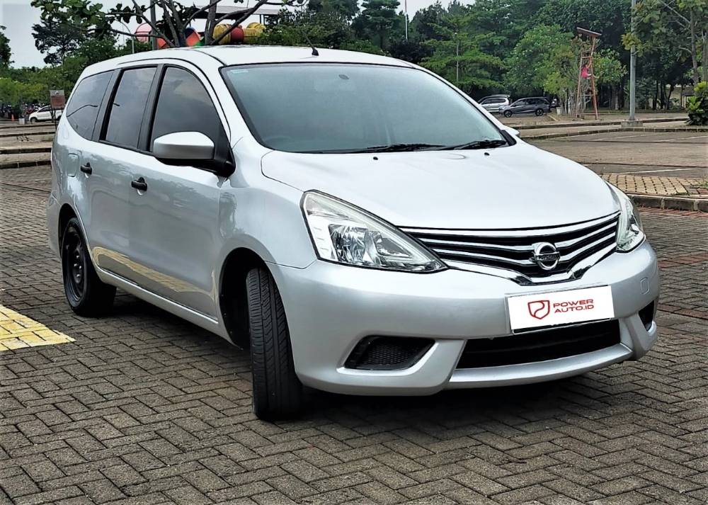 Old 2016 Nissan Grand Livina 1.5 SV MT 1.5 SV MT