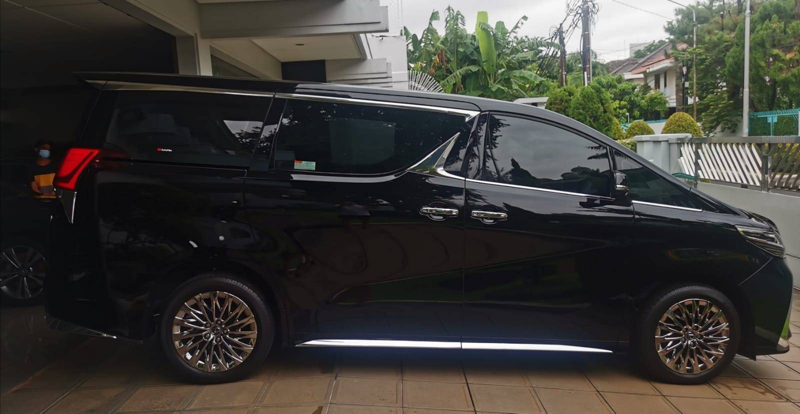 Beli mobil bekas
