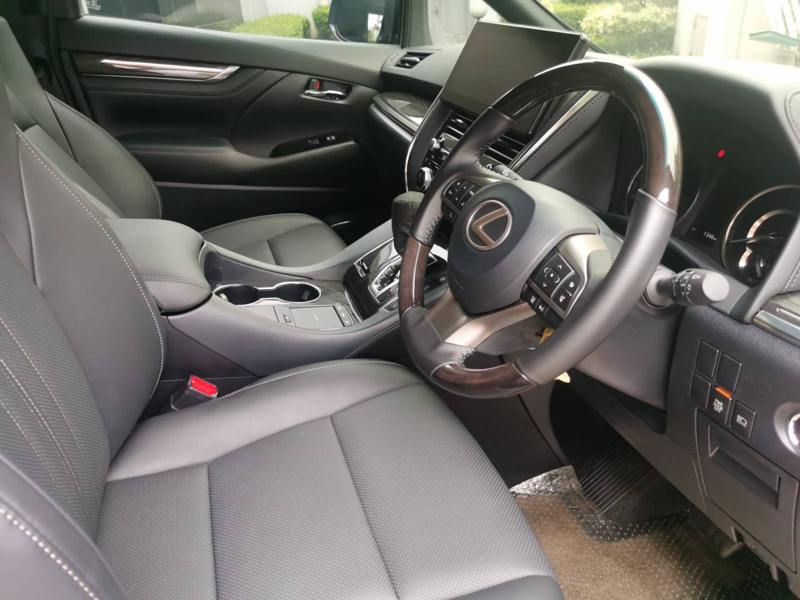 2019 Lexus LM 350 350 (4-Seater) tua