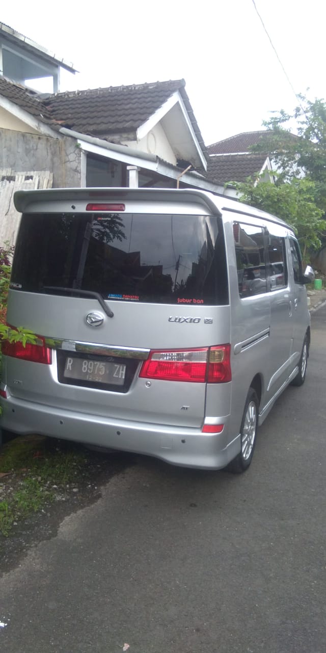 2011 Daihatsu Luxio 2011 Daihatsu Luxio