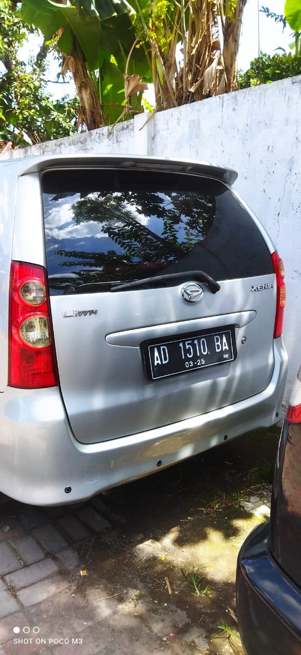 2010 Daihatsu Xenia  1.0 D MT 2010 Daihatsu Xenia  1.0 D MT