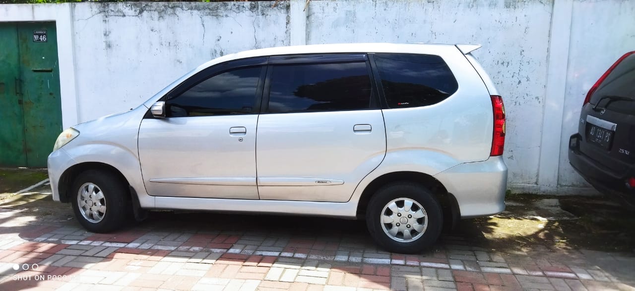 2010 Daihatsu Xenia  1.0 D MT 2010 Daihatsu Xenia  1.0 D MT