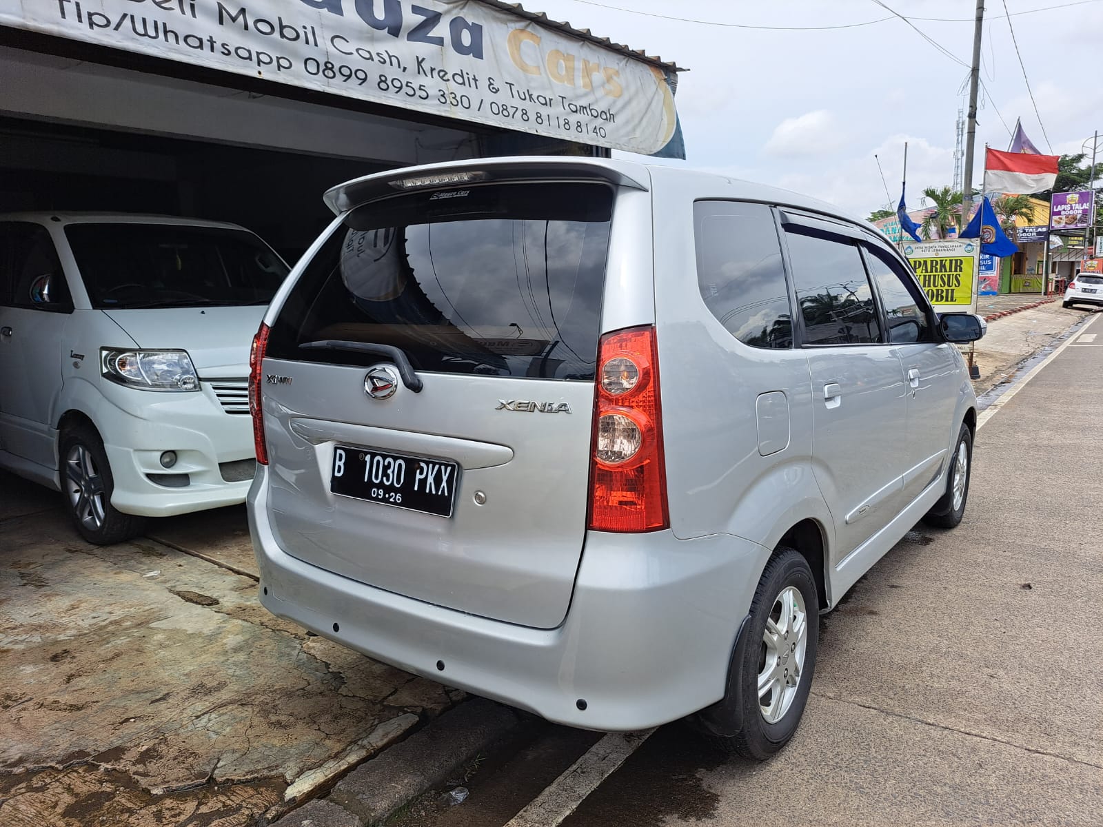 2011 Daihatsu Xenia 2011 Daihatsu Xenia