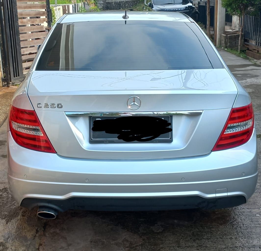 2011 Mercedes Benz C-Class Sedan 2011 Mercedes Benz C-Class Sedan