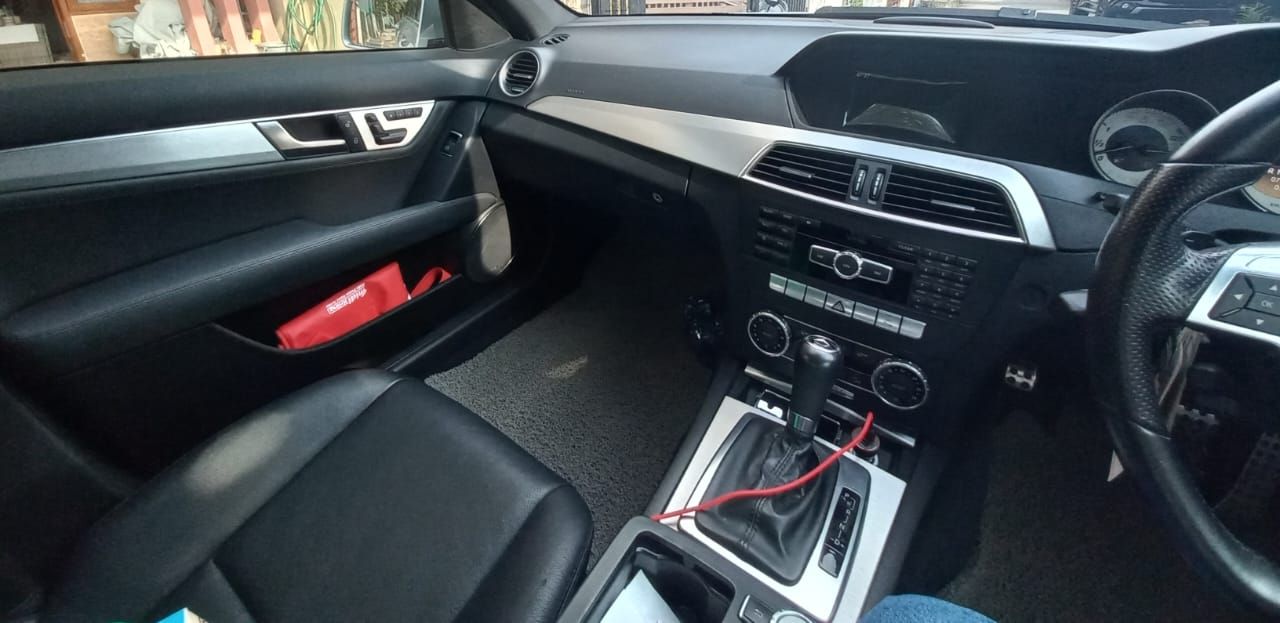 2011 Mercedes Benz C-Class Sedan 2011 Mercedes Benz C-Class Sedan