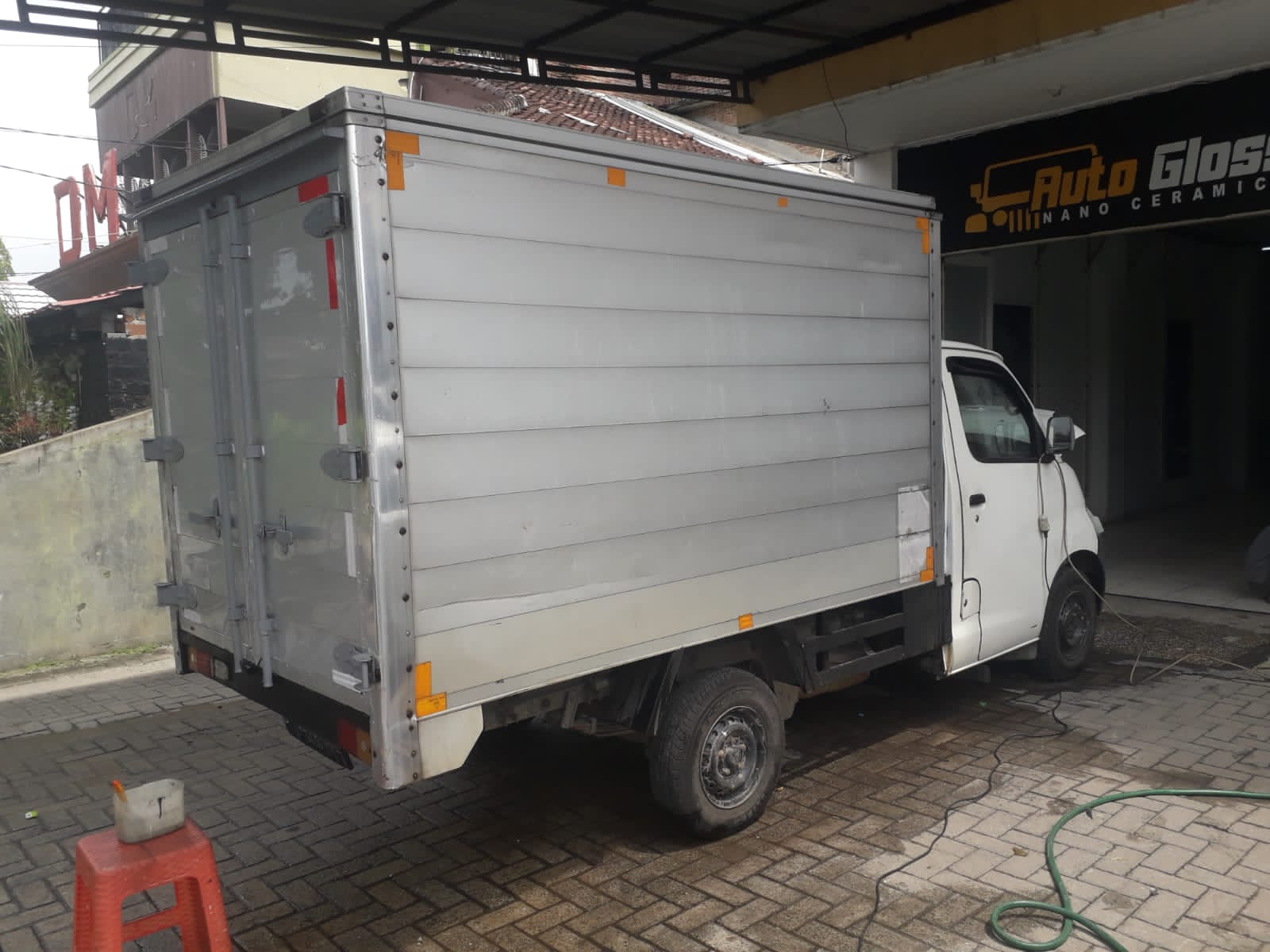 Beli mobil bekas