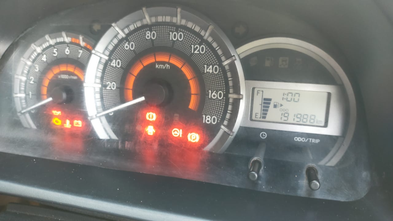 2015 Daihatsu Xenia 2015 Daihatsu Xenia