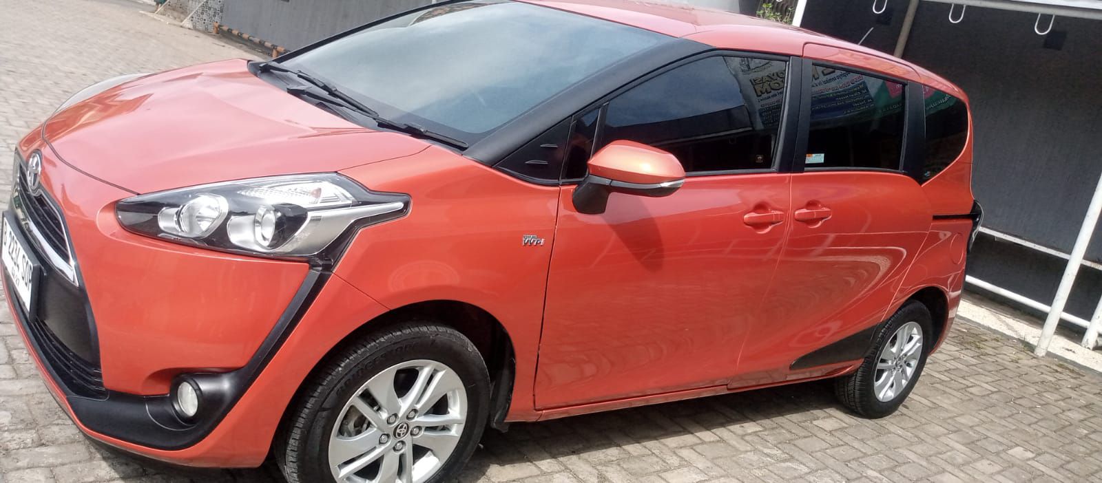 2017 Toyota Sienta 2017 Toyota Sienta