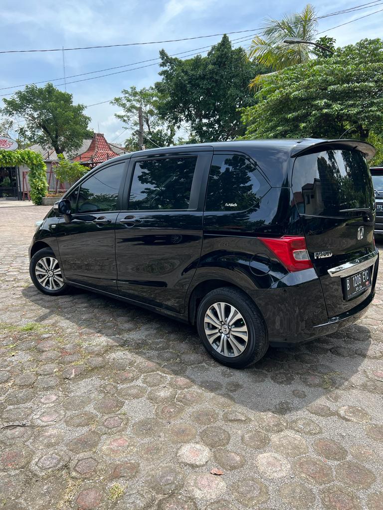 2012 Honda Freed  SD 2012 Honda Freed  SD